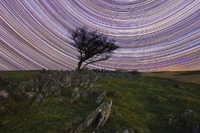 Astrofotografia krajobrazowa - sfotografuj ślady gwiazd i meteory