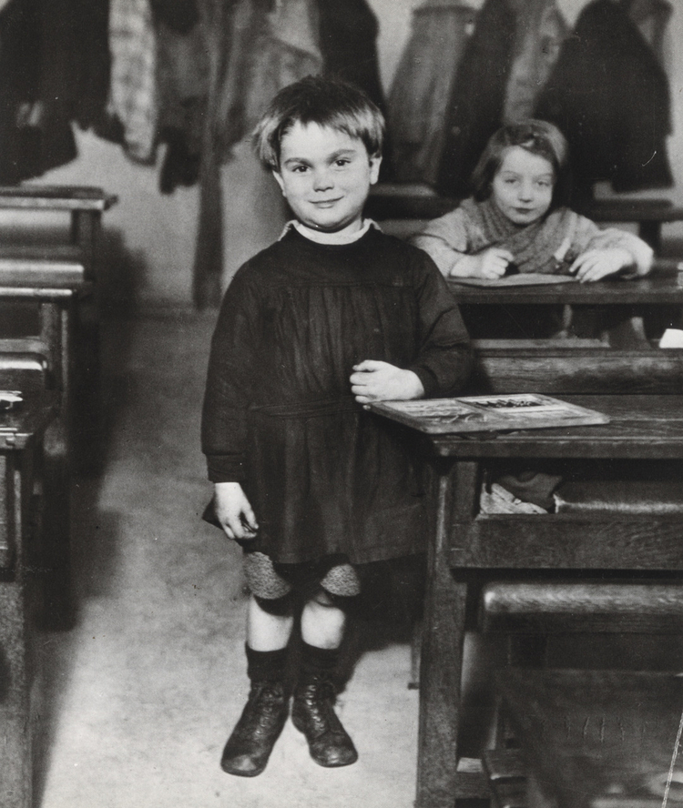 "Ernest", Paryż (1931), fot. André Kertész
