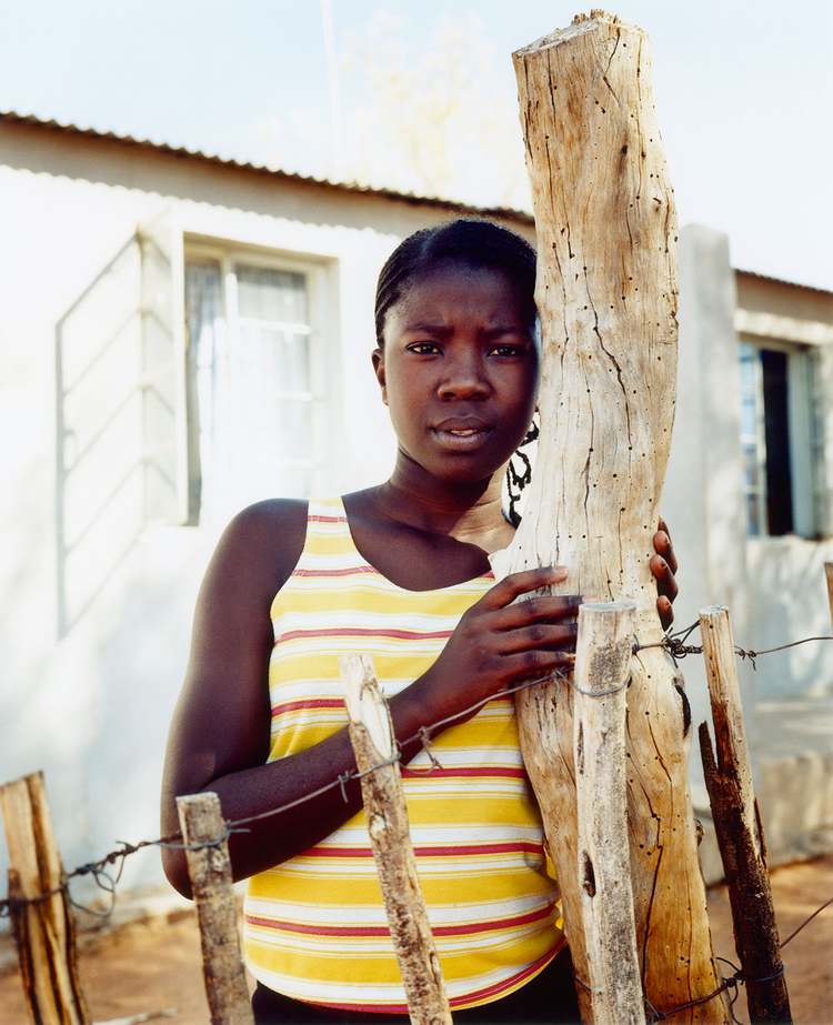 "Dziewczyna
z okolic Swakopmund,
Namibia, 2007 rok". Fot. Lottie Davies