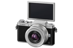 Panasonic Lumix GF7 - mały bezlusterkowiec z funkcją selfie